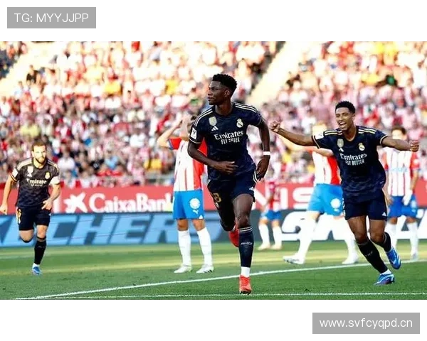 德容与楚阿梅尼中场对决：防守覆盖与位置感的深层差异