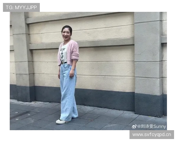 刘诗雯训练像机器，逛街像开秀，普通人看了有点尴尬